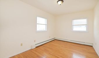 9 Cabot Rd W, Massapequa, NY 11758