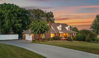 3046 Hawthorne St, Athens, TN 37303