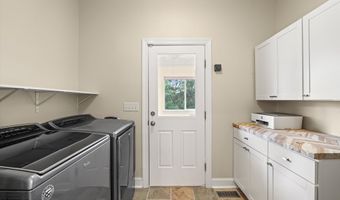 6 White Pond Blvd, Beaufort, SC 29902