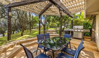 250 Kawaihae St 1D, Honolulu, HI 96825