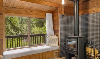 10251 Ridgview Ter, Birkenfeld, OR 97016