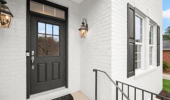 6005 ROOSEVELT St, Bethesda, MD 20817