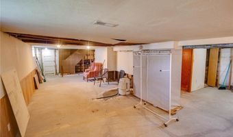 2801 Hillcrest Ave, Alton, IL 62002