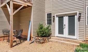 341 Pearson Dr, Asheville, NC 28801