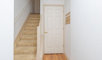 1870 Lindsay Ln, Ann Arbor, MI 48104