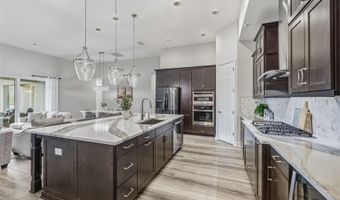 5254 WOLF CREEK Dr, Apollo Beach, FL 33572