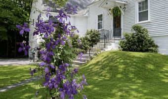 56 Gammon Ave, Auburn, ME 04210