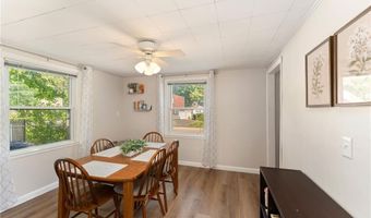 72 Nichols Rd, North Kingstown, RI 02852