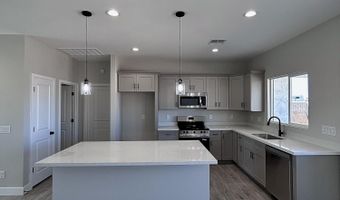 13575 S SILENT Rd, Arizona City, AZ 85123