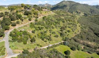 Vista Valle Camino, Fallbrook, CA 92028