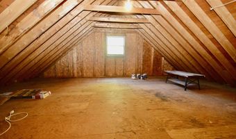 71 Baldwin Dr, Bangor, ME 04401
