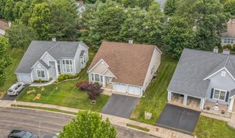 19 Fountain View Dr, Barnegat, NJ 08005