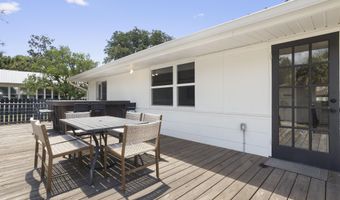 145 Bay View Ct, Bay St. Louis, MS 39520