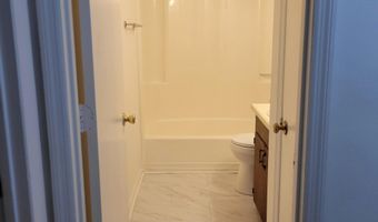 607 Longleaf Rd B, Aberdeen, NC 28315