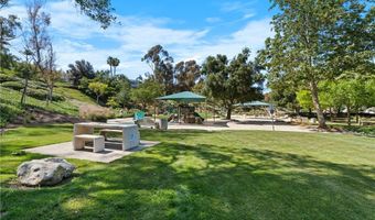 2 Chestnut Dr, Aliso Viejo, CA 92656