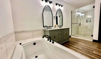207 Wolf Creek Dr, Americus, GA 31719