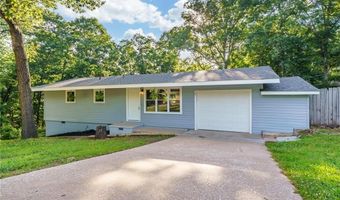 2 Rochdale Dr, Bella Vista, AR 72714