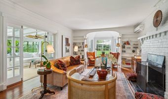 84 Indian Wells Hwy, Amagansett, NY 11930