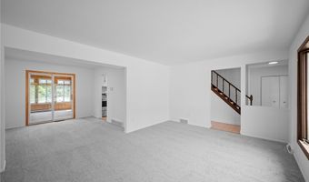 843 Nautilus Trl, Aurora, OH 44202