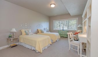 269 202nd St, Arnolds Park, IA 51331