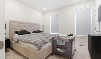 153 LOCKE St, Baltimore, MD 21230