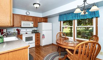 111 Sandburg Ct, Ames, IA 50014