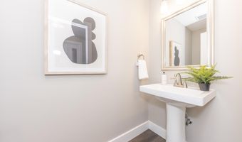 2971 Daleview Dr, Ann Arbor, MI 48105