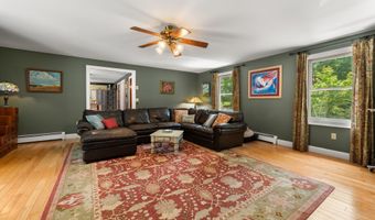 52 Thornridge Dr, Colchester, CT 06415