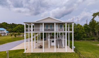 5004 Oak St, Bay St. Louis, MS 39520