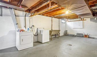1027 Cedar Ave, Albert Lea, MN 56007