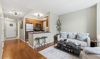 1021 N GARFIELD St 323, Arlington, VA 22201