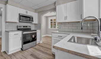881 Valdes Ave, Akron, OH 44320