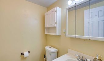 271 Essex St, Bangor, ME 04401