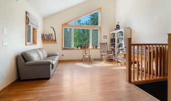 450 Coyote Way, Bonners Ferry, ID 83805