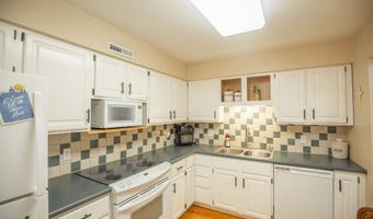408 S Hall St 8, Algona, IA 50511