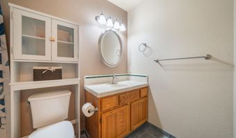 6679 Meadowlark Ln, Anderson, CA 96007