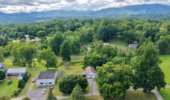 163 N Washington St, Alderson, WV 24910