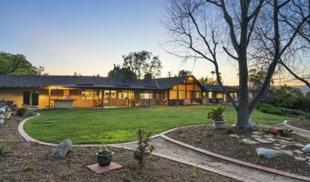 230 Avocado Pl, Camarillo, CA 93010