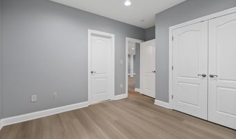 7119 BARRY Rd, Alexandria, VA 22315