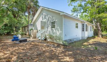 98 Sawyer Ln, Apalachicola, FL 32320