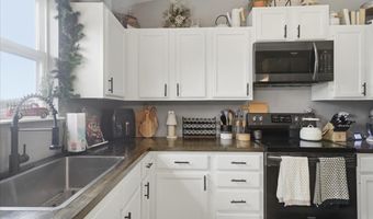 8 N Longwood Ln, Alexandria, KY 41001