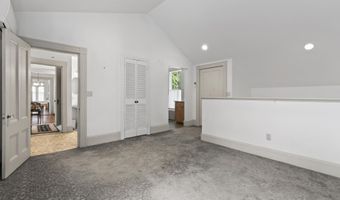 999 High St, Bath, ME 04530
