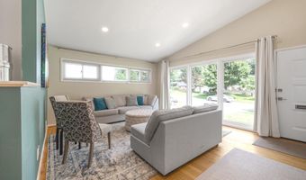 2207 PINNEBERG Ave, Rockville, MD 20851