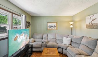 30 Clark Pl, Avenel, NJ 07001