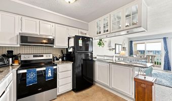1904 E Fort Macon Rd 303, Atlantic Beach, NC 28512