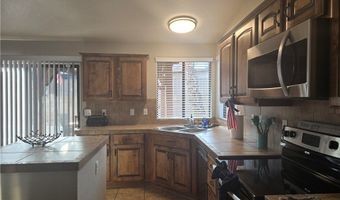 846 Indian Head Dr, Bullhead City, AZ 86429
