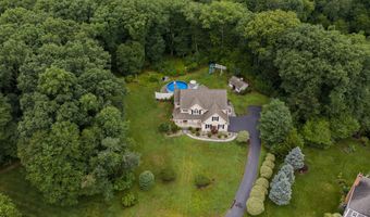 106 Stonecroft Ln, Coventry, CT 06238