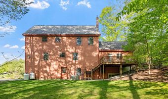 40 Lakewood Dr, Alton, NH 03810