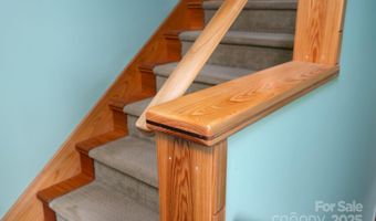 105 Avondale Heights Rd, Asheville, NC 28803