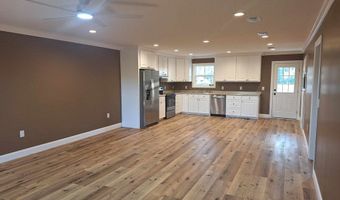 327 Woodlawn Church Rd, Baxley, GA 31513